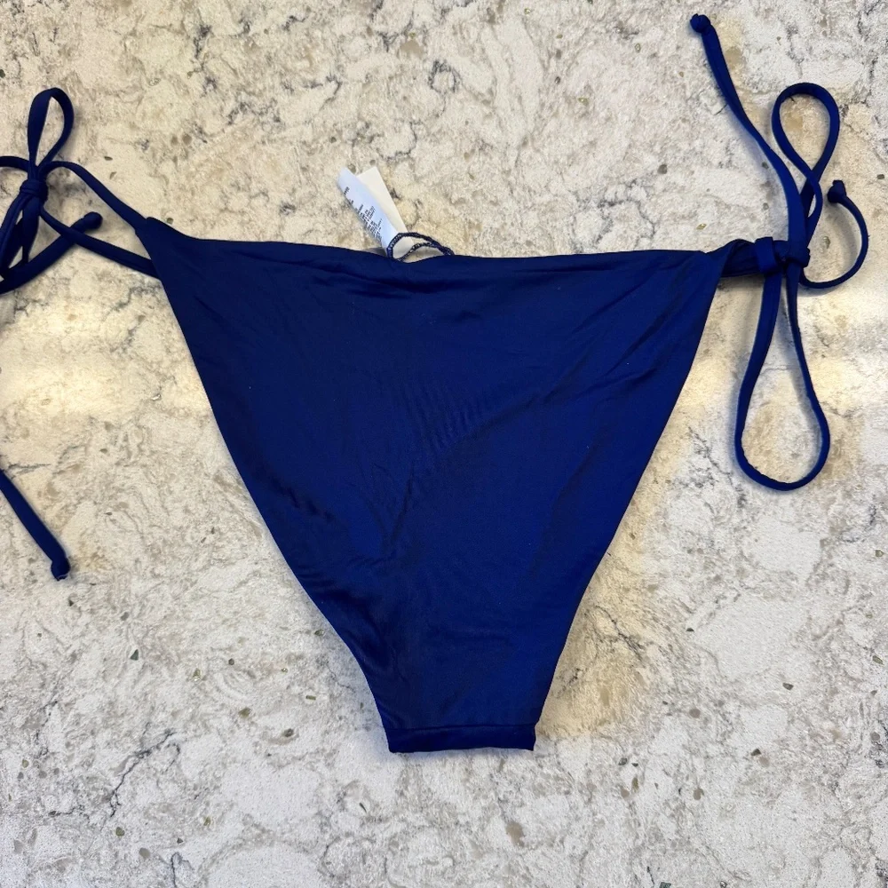 NWT - Becca Side Tie String  Bikini Navy blue‎ bottoms Size Medium